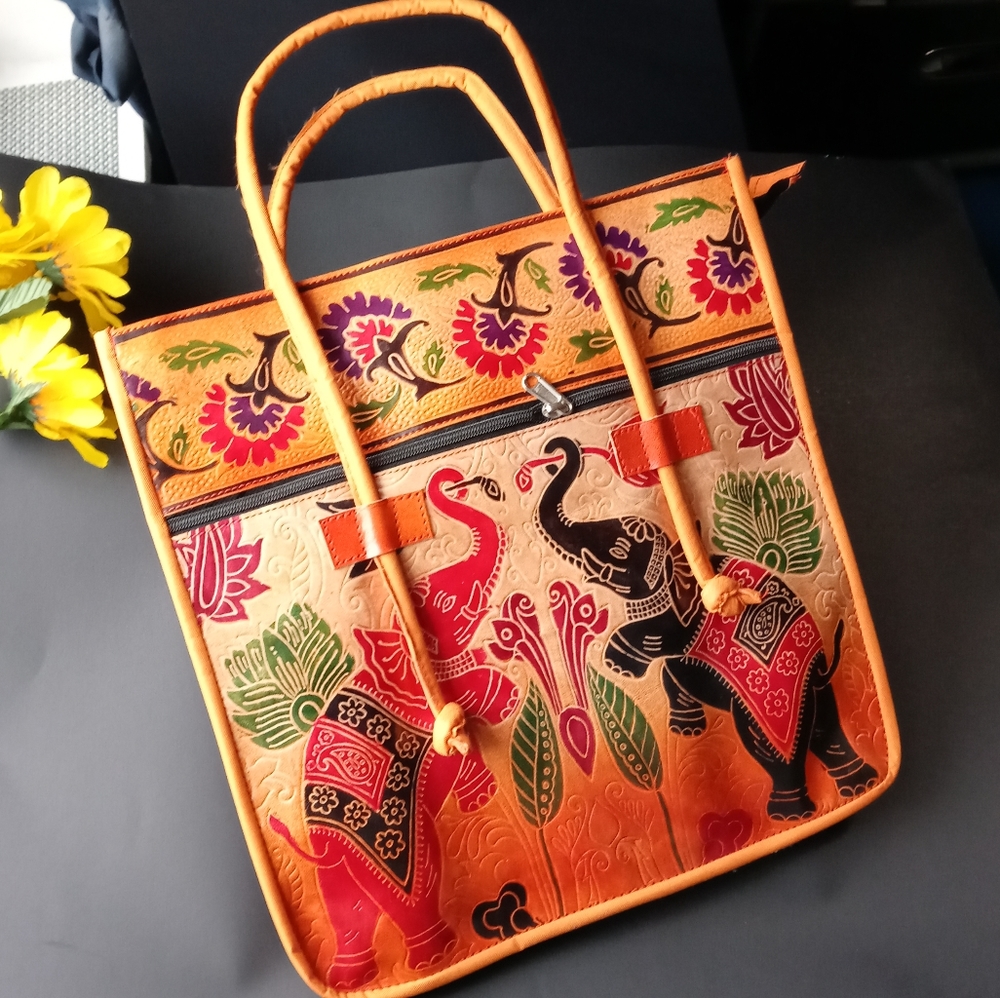 1PC Beautiful Leather Elephant Handbag